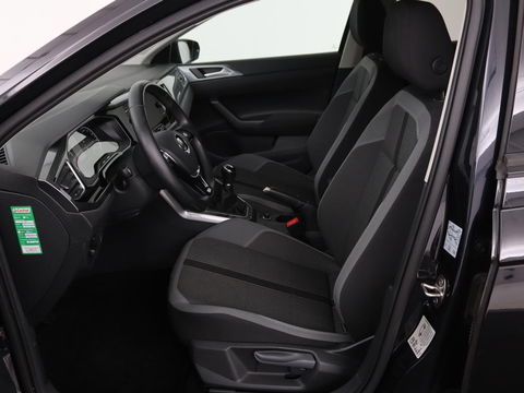 Volkswagen Polo 1.0 TSI Highline | Stoelverwarming | Parkeerhulp | Adaptive cruise | Navigatie | Bluetooth | Climate control | Getint glas