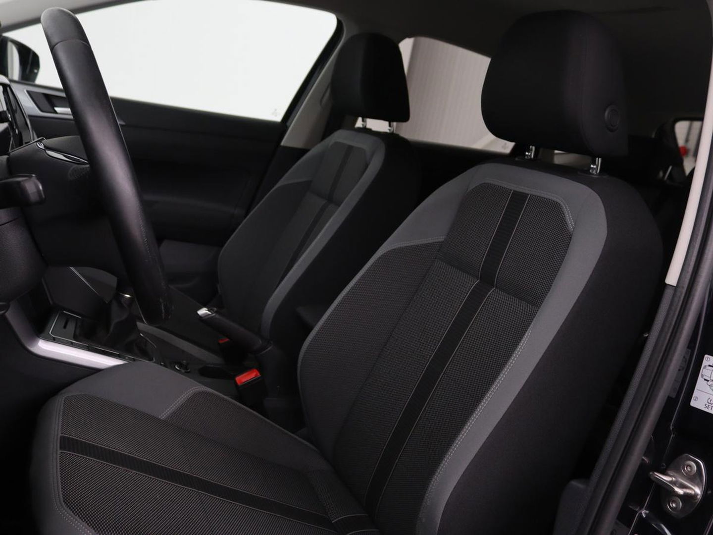 Volkswagen Polo 1.0 TSI Highline | Stoelverwarming | Parkeerhulp | Adaptive cruise | Navigatie | Bluetooth | Climate control | Getint glas