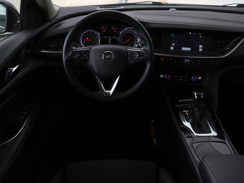 Opel Insignia 1.5 Turbo Executive | Automaat | Carplay | Climate control | Navigatie | Bluetooth | Cruise control | Parkeerhulp