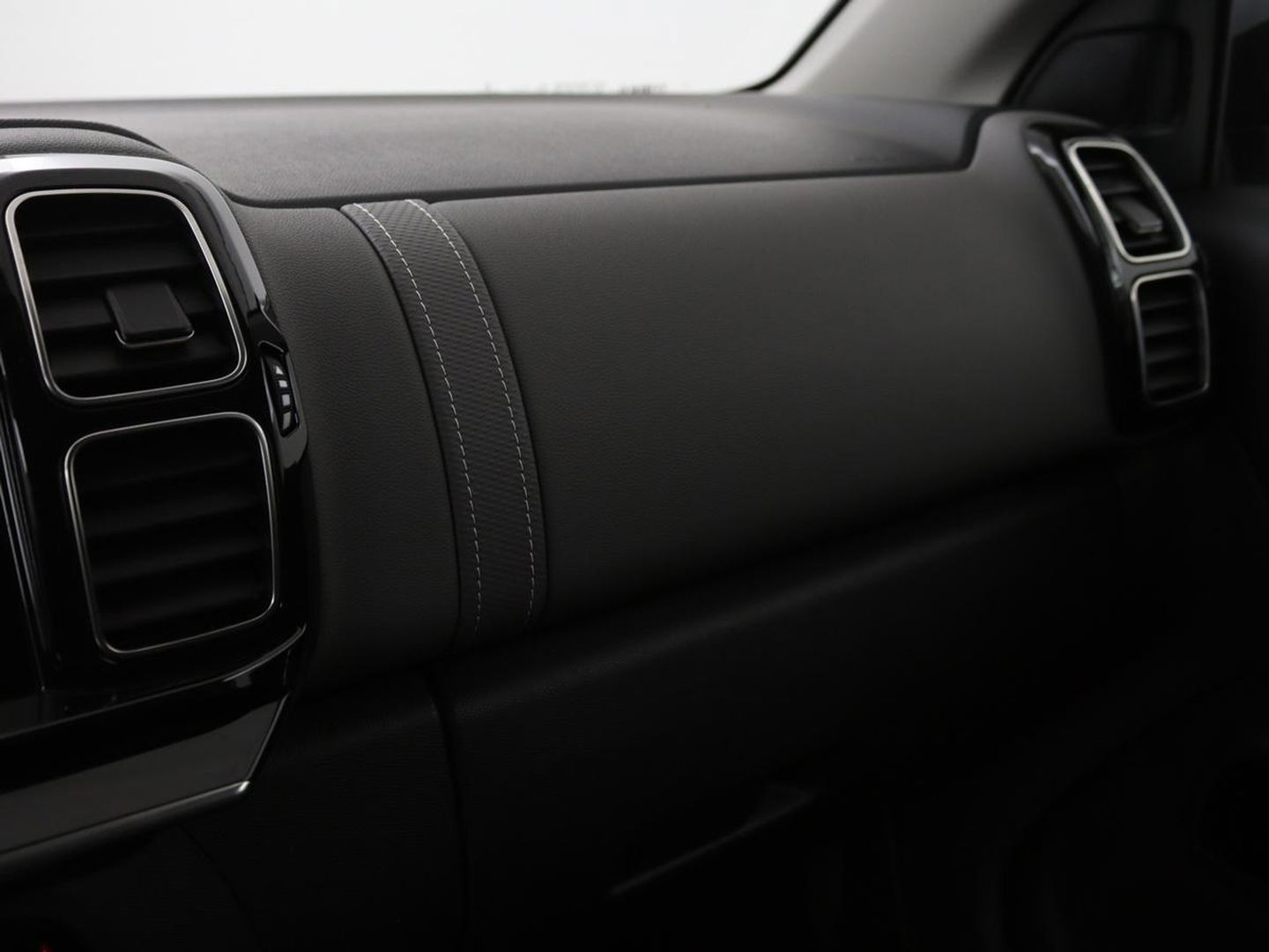 Citroën C5 Aircross 1.6 Plug-in Hybrid Feel | Camera | Carplay | Full LED | Navigatie | Keyless | Cruise control | Parkeerhulp | Climate control