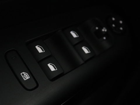 Citroën C5 Aircross 1.6 Plug-in Hybrid Feel | Camera | Carplay | Full LED | Navigatie | Keyless | Cruise control | Parkeerhulp | Climate control
