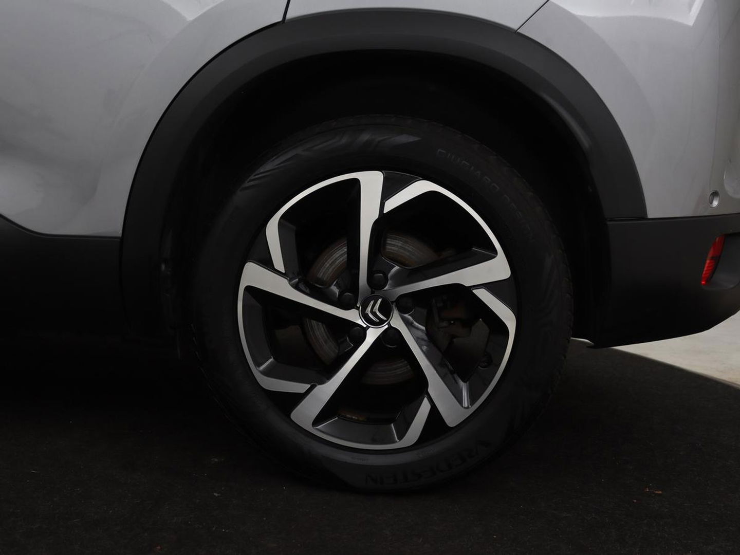 Citroën C5 Aircross 1.6 Plug-in Hybrid Feel | Camera | Carplay | Full LED | Navigatie | Keyless | Cruise control | Parkeerhulp | Climate control