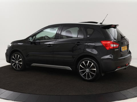 Suzuki S-Cross 1.4 Boosterjet Stijl Smart Hybrid | Panoramadak | Leder | Trekhaak | Stoelverwarming | Adaptive cruise | Full LED