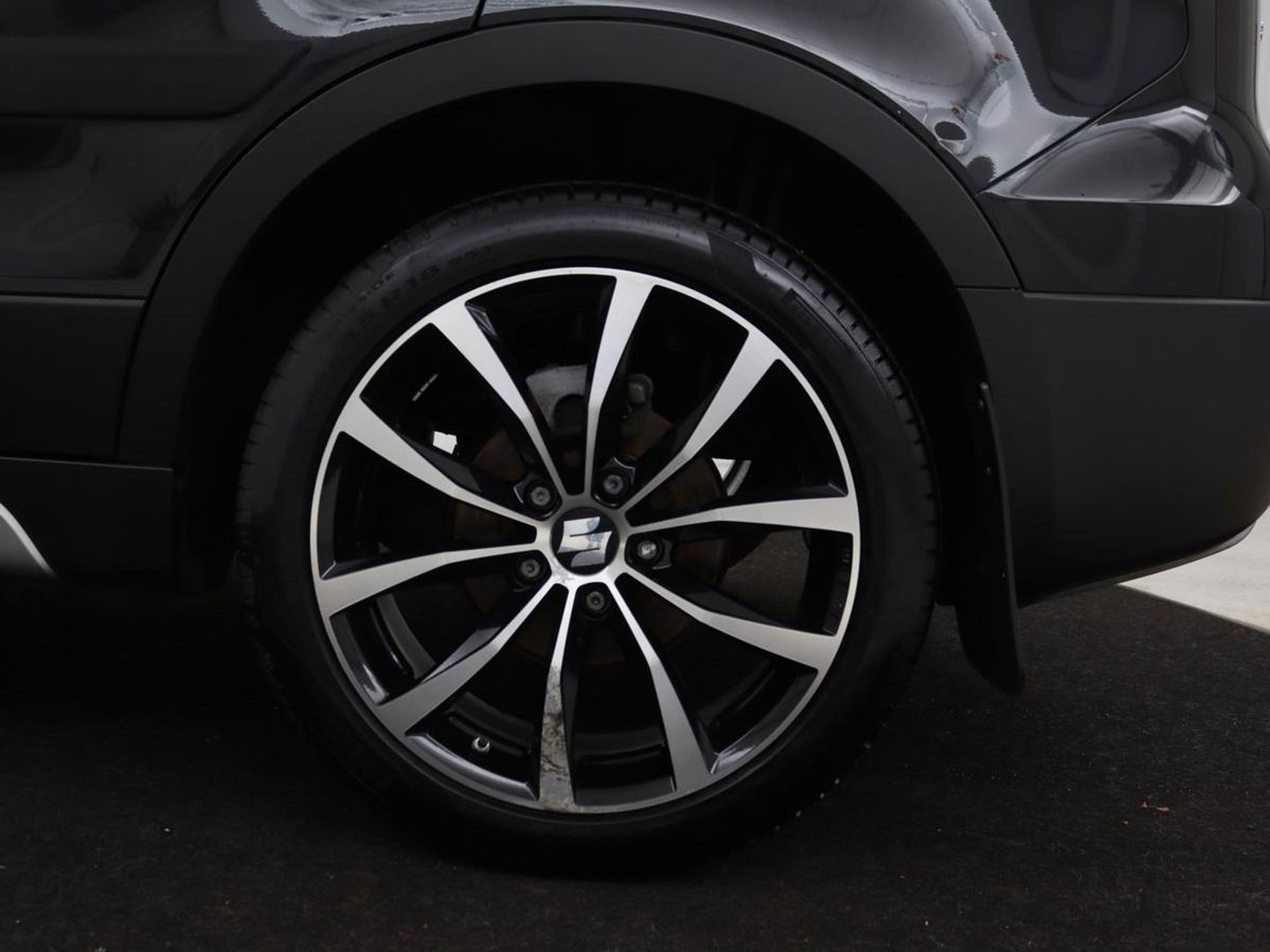 Suzuki S-Cross 1.4 Boosterjet Stijl Smart Hybrid | Panoramadak | Leder | Trekhaak | Stoelverwarming | Adaptive cruise | Full LED