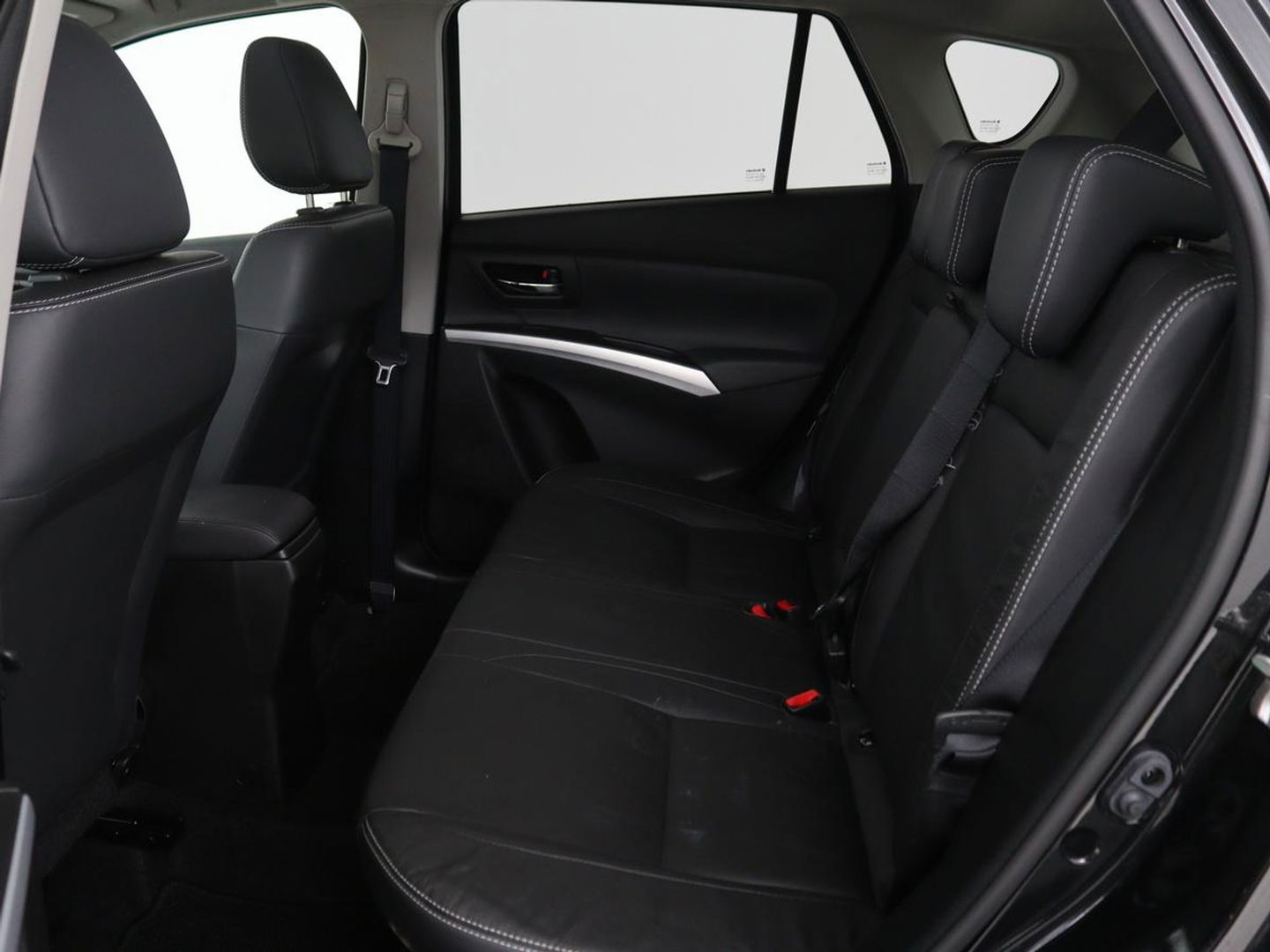 Suzuki S-Cross 1.4 Boosterjet Stijl Smart Hybrid | Panoramadak | Leder | Trekhaak | Stoelverwarming | Adaptive cruise | Full LED