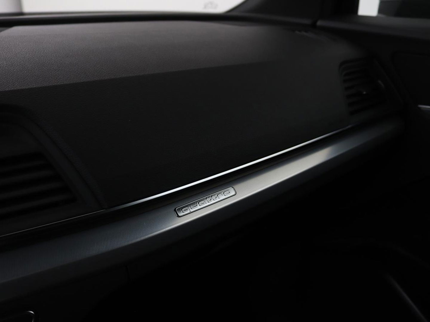 Audi Q5 50 TFSI e quattro S edition | Stoelverwarming | Adaptive cruise | Camera | Navigatie | Full LED | Virtual Cockpit | Climate control | Parkeerhulp