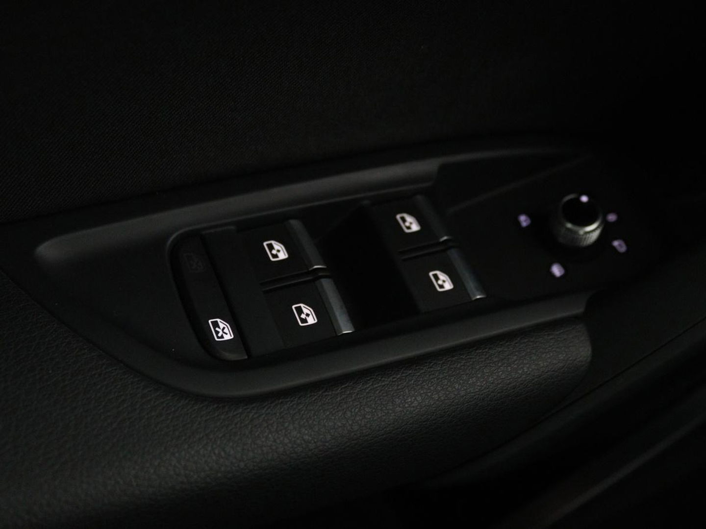 Audi Q5 50 TFSI e quattro S edition | Stoelverwarming | Adaptive cruise | Camera | Navigatie | Full LED | Virtual Cockpit | Climate control | Parkeerhulp