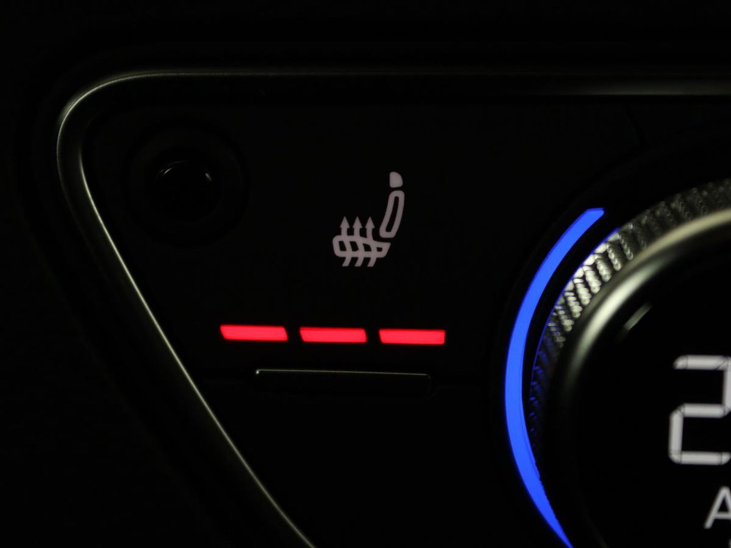 Audi Q5 50 TFSI e quattro S edition | Stoelverwarming | Adaptive cruise | Camera | Navigatie | Full LED | Virtual Cockpit | Climate control | Parkeerhulp