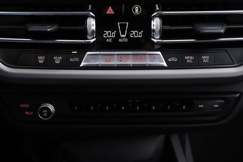 BMW 1 Serie 118i Sport Black Edition Navi Cruise CarPlay NAP