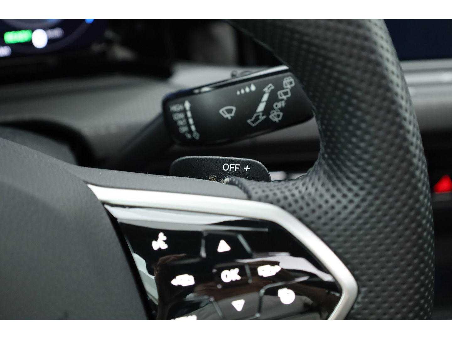 Volkswagen Golf 1.4 eHybrid GTE | HUD | Pano | IQ. Light | 18'' | Stoel- Stuurverw. | Apple CarPlay