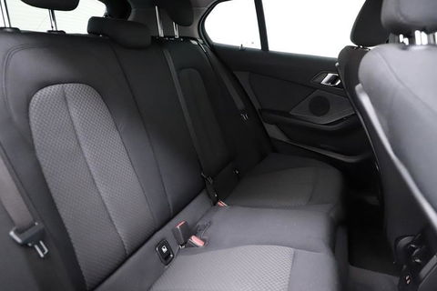 BMW 1 Serie 118i Sport Black Edition Navi Cruise CarPlay NAP