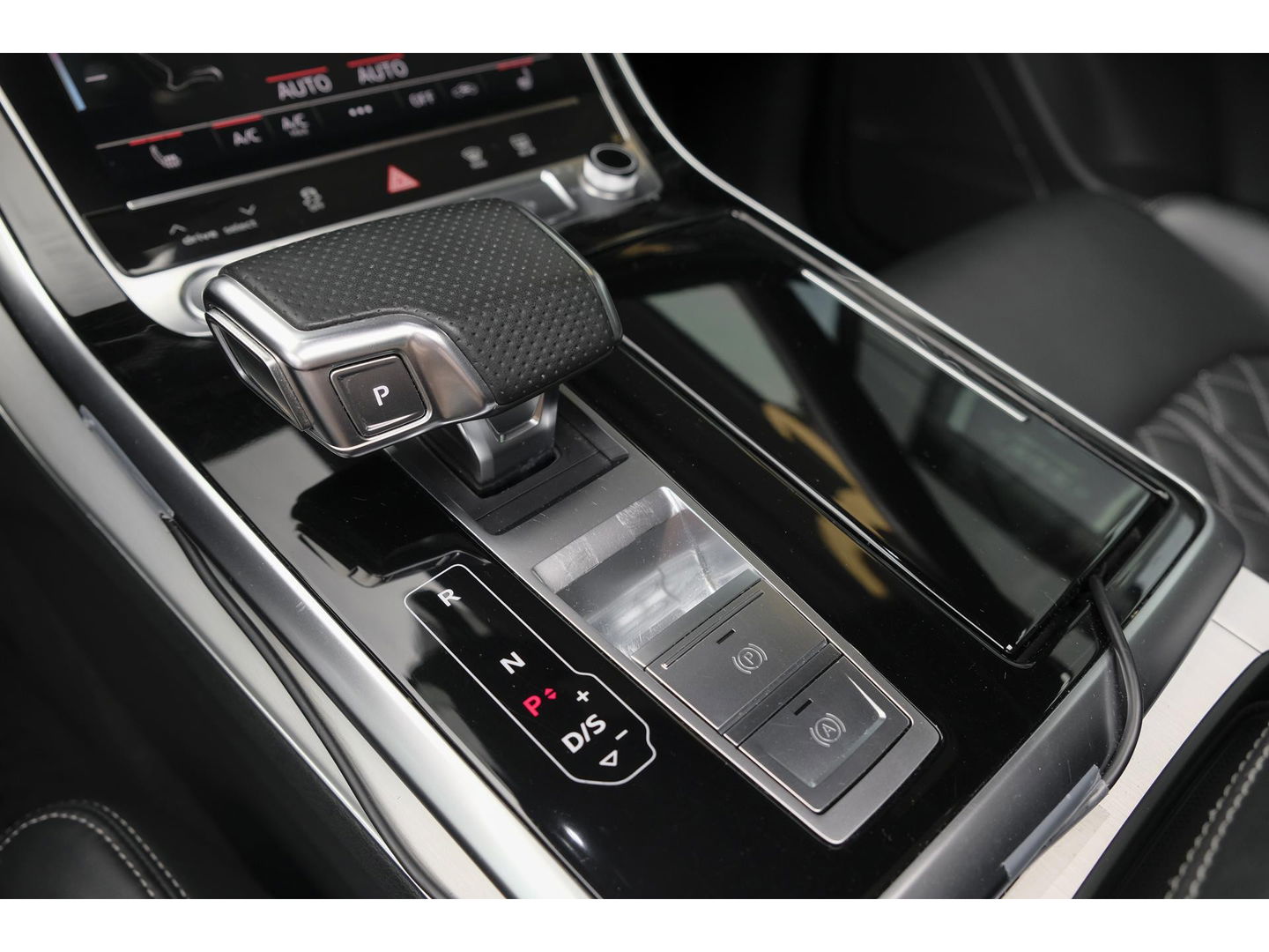 Audi Q7 55 TFSIe 380pk Quattro Panoramadak Luchtvering RS-Leder ACC BlackOptic VirtualCockpit Navi-High Matrix Keyless Camera 22''