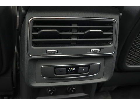 Audi Q7 55 TFSIe 380pk Quattro Panoramadak Luchtvering RS-Leder ACC BlackOptic VirtualCockpit Navi-High Matrix Keyless Camera 22''