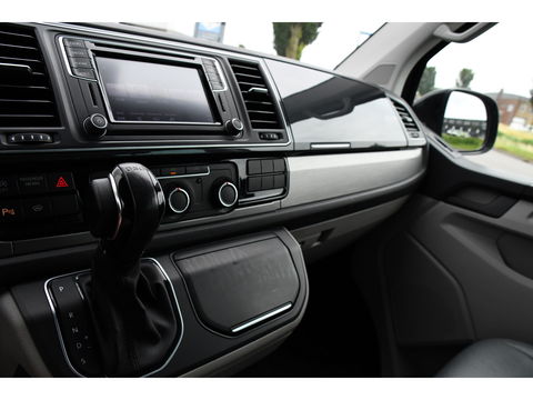 Volkswagen Transporter 2.0 TDI L2H1 DC Highline Adaptieve Cruise, LED, Carplay, NAVI, 204pk, Automaat, Uniek!
