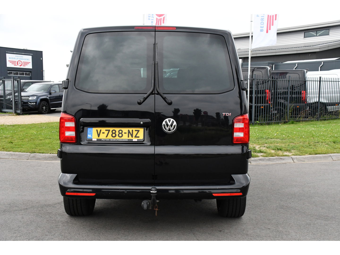 Volkswagen Transporter 2.0 TDI L2H1 DC Highline Adaptieve Cruise, LED, Carplay, NAVI, 204pk, Automaat, Uniek!