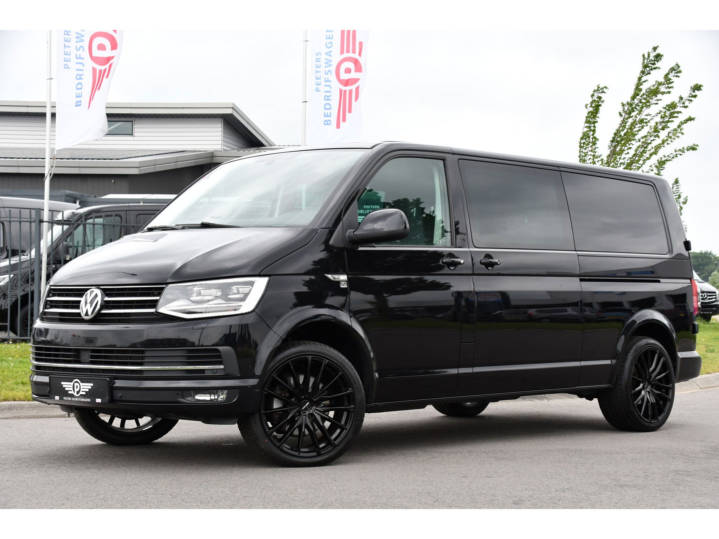 Volkswagen Transporter 2.0 TDI L2H1 DC Highline Adaptieve Cruise, LED, Carplay, NAVI, 204pk, Automaat, Uniek!