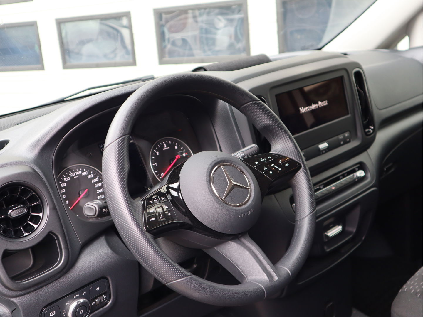 Mercedes-Benz Vito 116 CDI Pro - Automaat L3 Extra lang - New Model - MBUX - Camera - A.Deuren