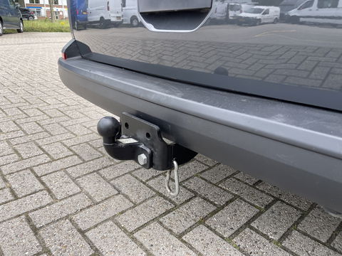 Volkswagen Transporter 2.0 TDI L1H1 Comfortline / vaste prijs rijklaar € 13.950 ex btw / lease vanaf € 235 / airco / cruise / trekhaak 2200 kg / imperial / euro 6 / achterklep