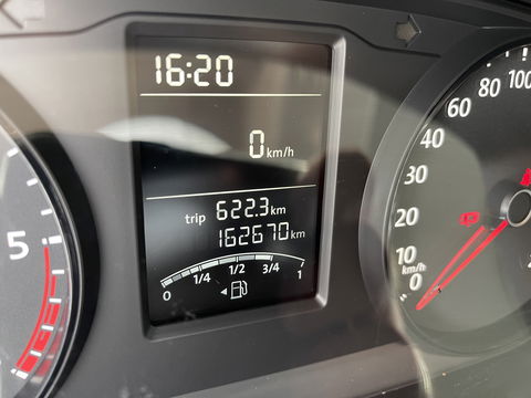 Volkswagen Transporter 2.0 TDI L1H1 Comfortline / vaste prijs rijklaar € 13.950 ex btw / lease vanaf € 235 / airco / cruise / trekhaak 2200 kg / imperial / euro 6 / achterklep