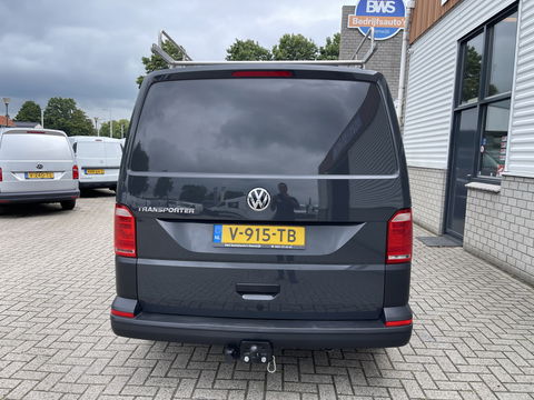 Volkswagen Transporter 2.0 TDI L1H1 Comfortline / vaste prijs rijklaar € 13.950 ex btw / lease vanaf € 235 / airco / cruise / trekhaak 2200 kg / imperial / euro 6 / achterklep