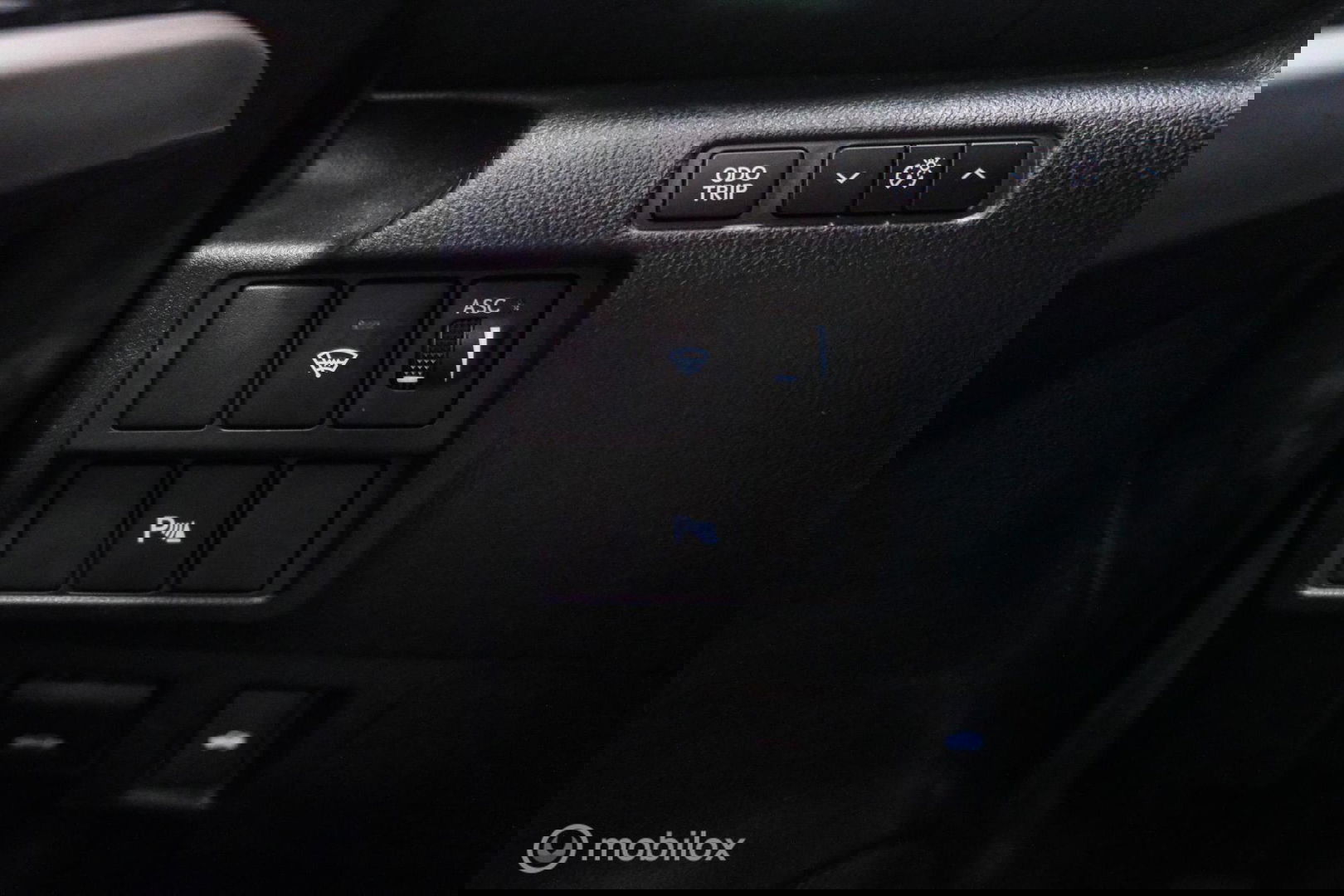 Lexus IS 300h Luxury Line | Dealer OH | Camera | Stoel + stuurwiel verwarming | Clima | LED | rijklaarprijs |