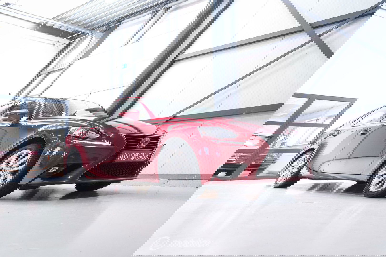 Lexus IS 300h Luxury Line | Dealer OH | Camera | Stoel + stuurwiel verwarming | Clima | LED | rijklaarprijs |