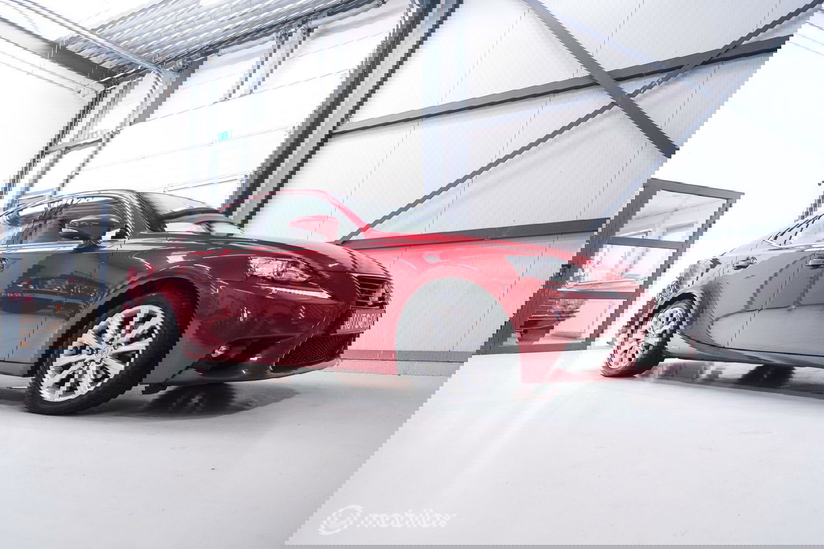 Lexus IS 300h Luxury Line | Dealer OH | Camera | Stoel + stuurwiel verwarming | Clima | LED | rijklaarprijs |