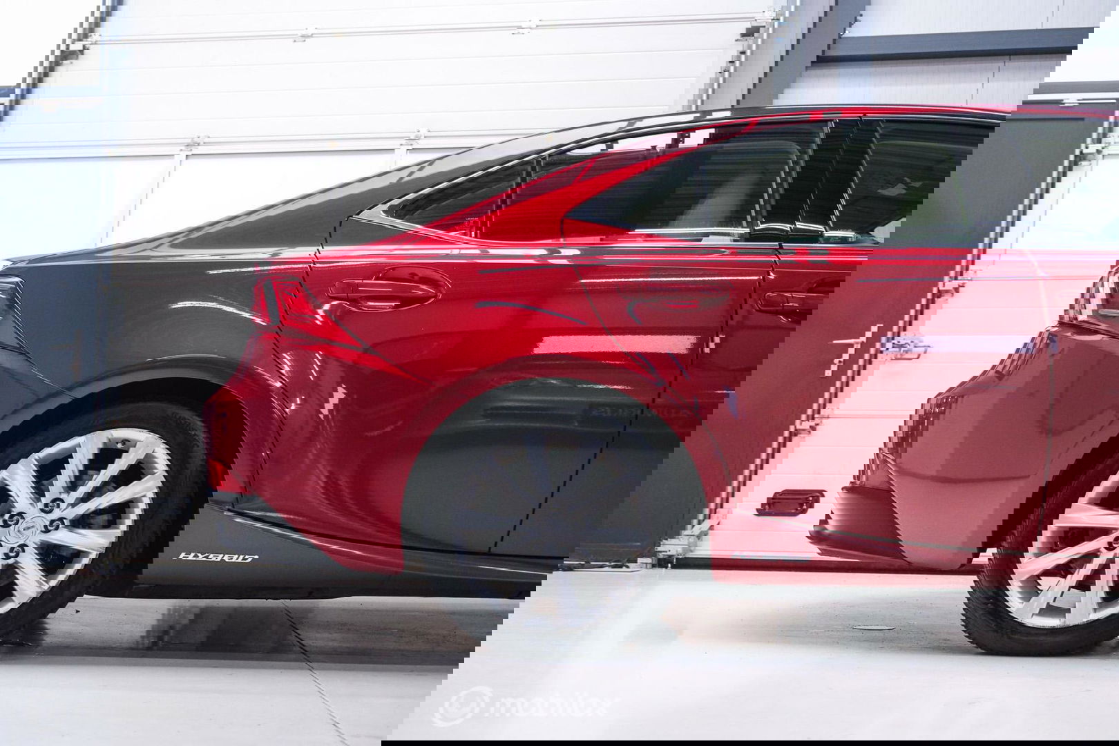 Lexus IS 300h Luxury Line | Dealer OH | Camera | Stoel + stuurwiel verwarming | Clima | LED | rijklaarprijs |