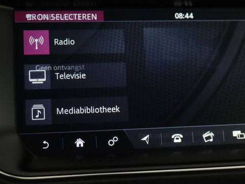 Land Rover Range Rover 4.4 SDV8 Autobiography | Panoramadak | Adaptive cruise | Leder | Meridian | 360 camera | Stoelventilatie | Head-Up | Massage