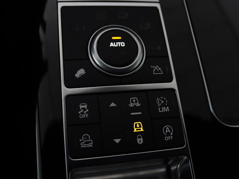 Land Rover Range Rover 4.4 SDV8 Autobiography | Panoramadak | Adaptive cruise | Leder | Meridian | 360 camera | Stoelventilatie | Head-Up | Massage