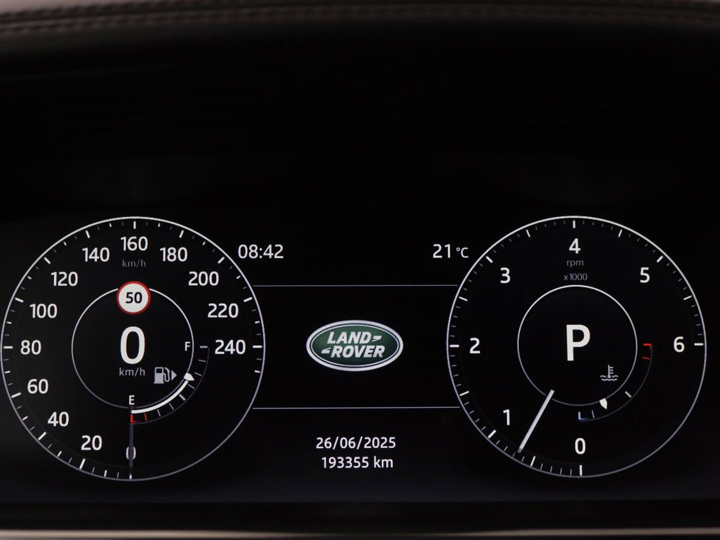 Land Rover Range Rover 4.4 SDV8 Autobiography | Panoramadak | Adaptive cruise | Leder | Meridian | 360 camera | Stoelventilatie | Head-Up | Massage