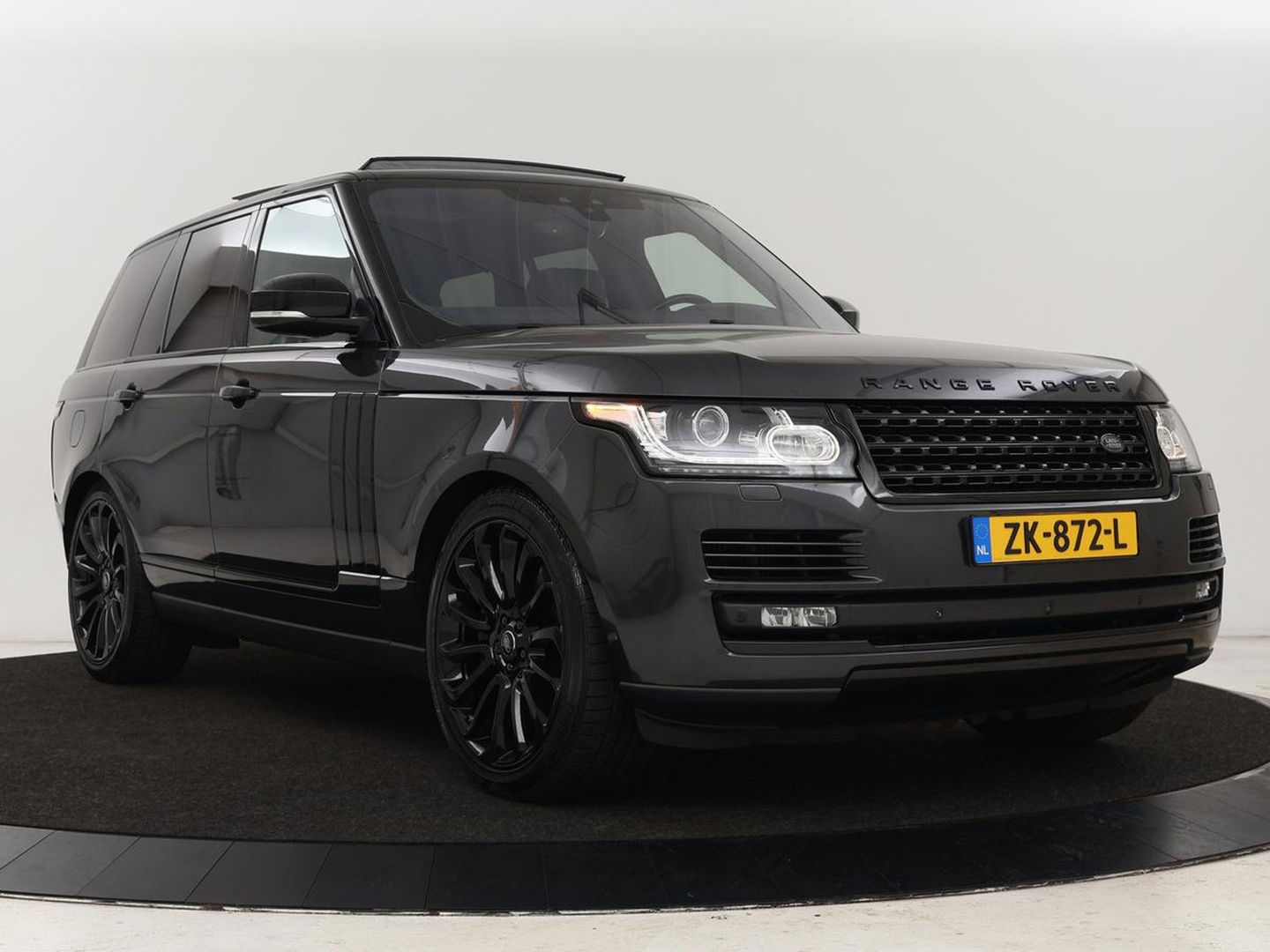 Land Rover Range Rover 4.4 SDV8 Autobiography | Panoramadak | Adaptive cruise | Leder | Meridian | 360 camera | Stoelventilatie | Head-Up | Massage