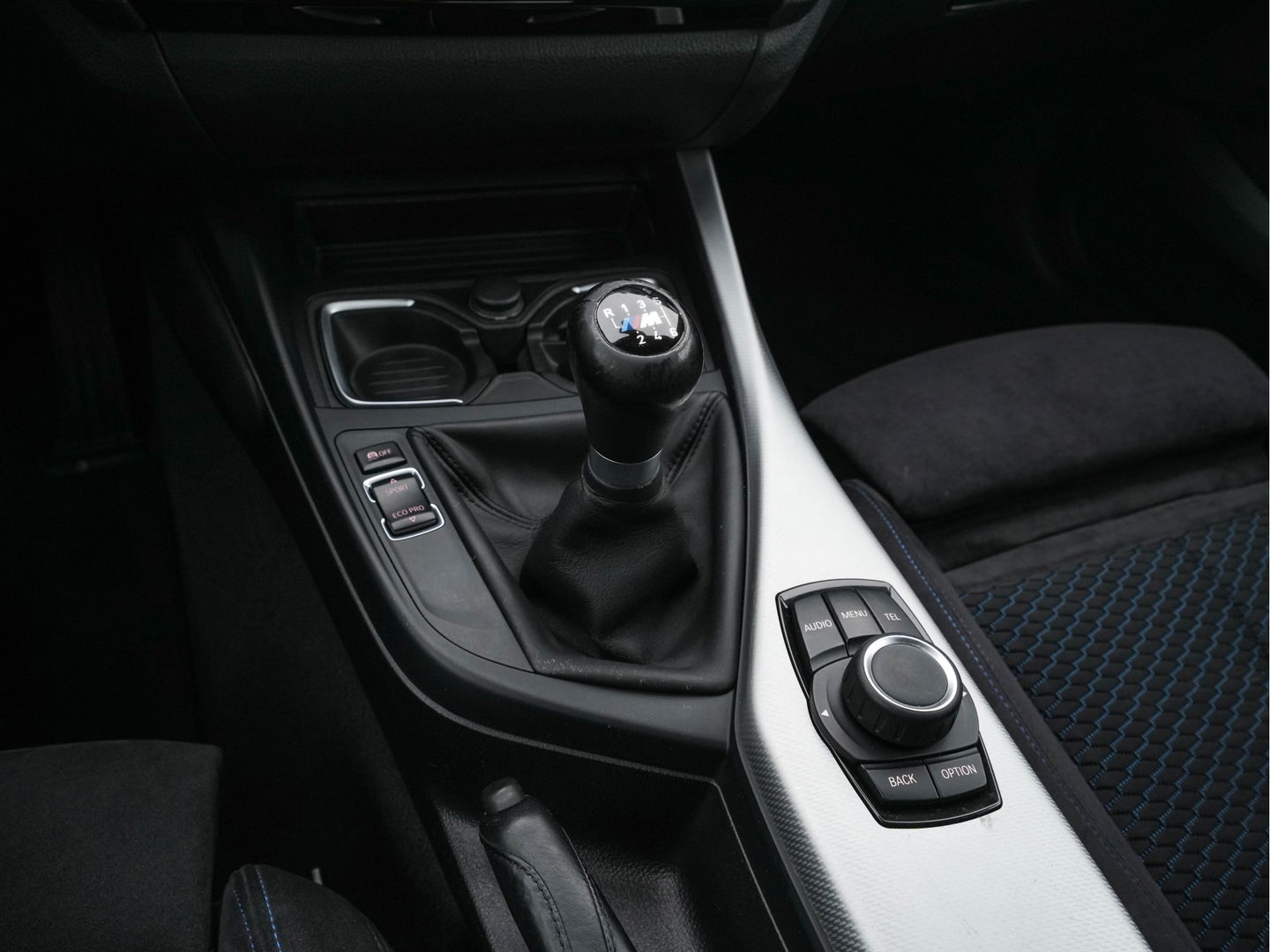 BMW 1-serie 118d M-Sport-Pack *SPORT-SEATS | FULL-LED | MICROFIBRE | HEATED-SEATS | ECC | PDC | CRUISE | 17''ALU*