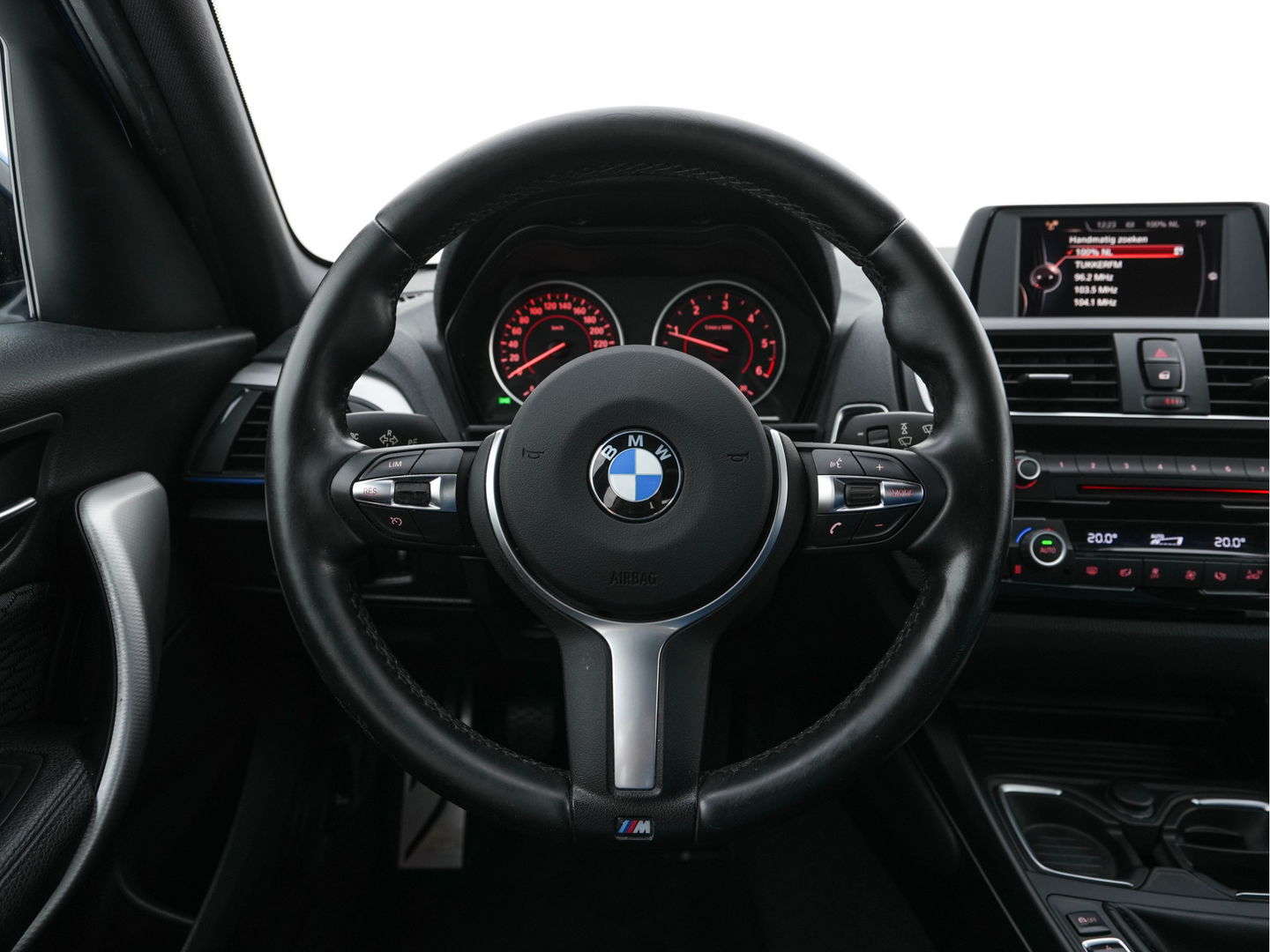 BMW 1-serie 118d M-Sport-Pack *SPORT-SEATS | FULL-LED | MICROFIBRE | HEATED-SEATS | ECC | PDC | CRUISE | 17''ALU*