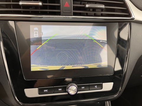 MG ZS EV Luxury 45 kWh (INCL-BTW) *PANO | FULL-LEATHER | CCS-FASTLOADER | KEYLESS | NAVI-FULLMAP | ADAPTIVE-CRUISE | CAMERA | HEATED-SPORTSEATS | CARPLAY | BLINDSPOT | DAB | LANE-ASSIST | 17"ALU*