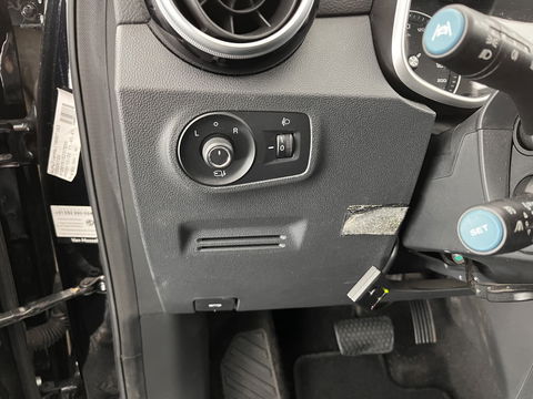 MG ZS EV Luxury 45 kWh (INCL-BTW) *PANO | FULL-LEATHER | CCS-FASTLOADER | KEYLESS | NAVI-FULLMAP | ADAPTIVE-CRUISE | CAMERA | HEATED-SPORTSEATS | CARPLAY | BLINDSPOT | DAB | LANE-ASSIST | 17"ALU*