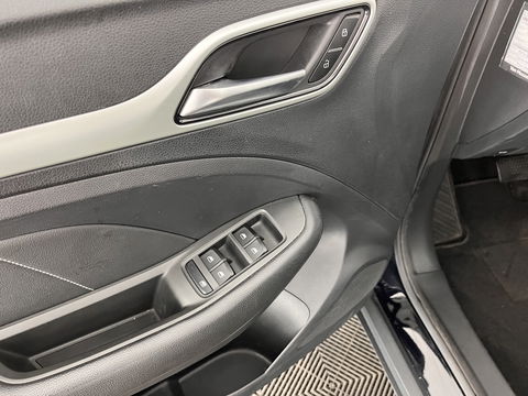 MG ZS EV Luxury 45 kWh (INCL-BTW) *PANO | FULL-LEATHER | CCS-FASTLOADER | KEYLESS | NAVI-FULLMAP | ADAPTIVE-CRUISE | CAMERA | HEATED-SPORTSEATS | CARPLAY | BLINDSPOT | DAB | LANE-ASSIST | 17"ALU*