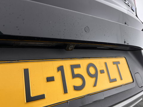 MG ZS EV Luxury 45 kWh (INCL-BTW) *PANO | FULL-LEATHER | CCS-FASTLOADER | KEYLESS | NAVI-FULLMAP | ADAPTIVE-CRUISE | CAMERA | HEATED-SPORTSEATS | CARPLAY | BLINDSPOT | DAB | LANE-ASSIST | 17"ALU*