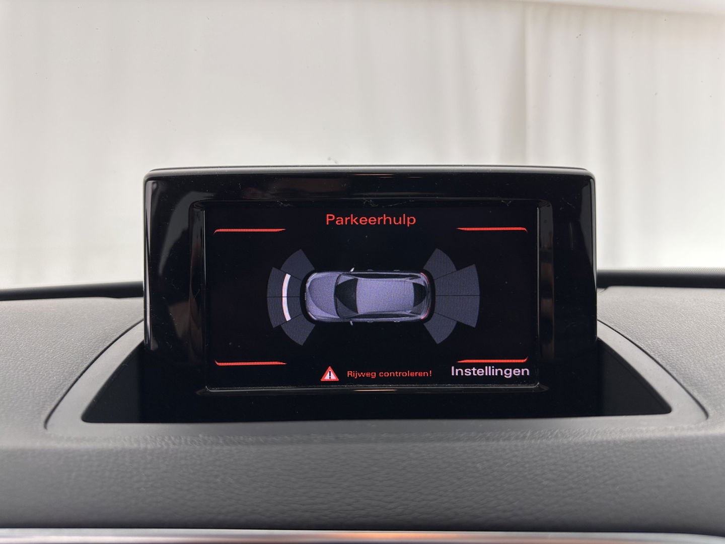 Audi Q3 2.0 TDI Quattro Pro Line S-Line Aut. *NAVI-FULLMAP | XENON-PLUS | SPORT-SEATS | ECC | HEATED-SEATS | KEYLESS | AUDI-MULTIMEDIA | PDC | PRIVACY-GLASS | TOWBAR | 17''ALU*