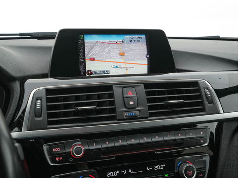BMW 3 Serie Touring 320d EDE Centennial Executive M-Sport-Pack Aut. *FULL-LED | HARMAN/KARDON-AUDIO | SPORT-SEATS | NAVI-FULLMAP | ECC | KEYLESS | PDC | CRUISE | TOWBAR | 19''ALU*