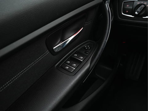 BMW 3 Serie Touring 320d EDE Centennial Executive M-Sport-Pack Aut. *FULL-LED | HARMAN/KARDON-AUDIO | SPORT-SEATS | NAVI-FULLMAP | ECC | KEYLESS | PDC | CRUISE | TOWBAR | 19''ALU*