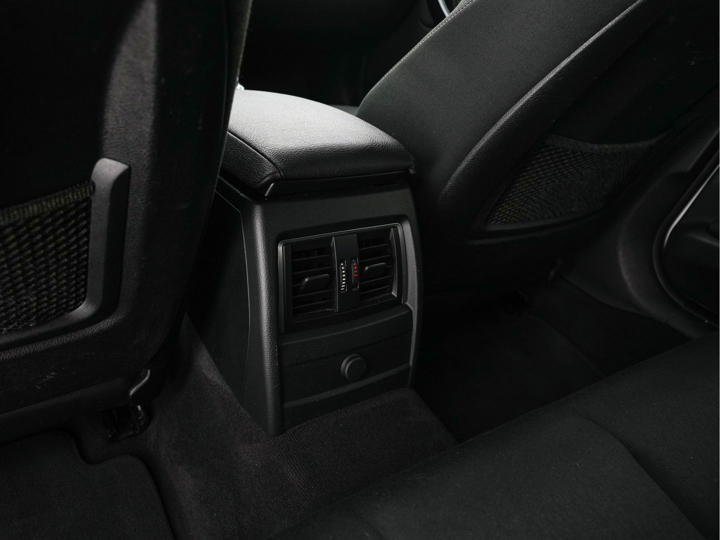 BMW 3 Serie Touring 320d EDE Centennial Executive M-Sport-Pack Aut. *FULL-LED | HARMAN/KARDON-AUDIO | SPORT-SEATS | NAVI-FULLMAP | ECC | KEYLESS | PDC | CRUISE | TOWBAR | 19''ALU*