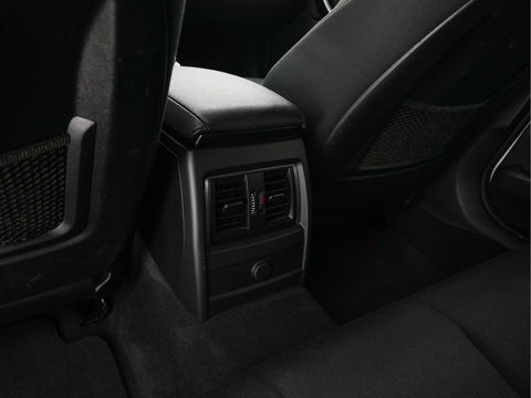 BMW 3 Serie Touring 320d EDE Centennial Executive M-Sport-Pack Aut. *FULL-LED | HARMAN/KARDON-AUDIO | SPORT-SEATS | NAVI-FULLMAP | ECC | KEYLESS | PDC | CRUISE | TOWBAR | 19''ALU*