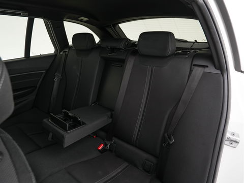 BMW 3 Serie Touring 320d EDE Centennial Executive M-Sport-Pack Aut. *FULL-LED | HARMAN/KARDON-AUDIO | SPORT-SEATS | NAVI-FULLMAP | ECC | KEYLESS | PDC | CRUISE | TOWBAR | 19''ALU*