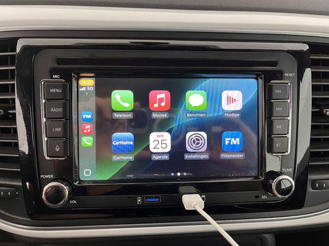 Volkswagen Beetle Cabriolet 1.6 TDI Design Cup Aut. *LUXURY-LEATHER | FENDER-AUDIO | CARPLAY | COMFORT-SEATS | HEATED-SEATS | ECC | SHIFTPADDLES | PDC | AIRSCARF | CRUISE | 19''ALU*