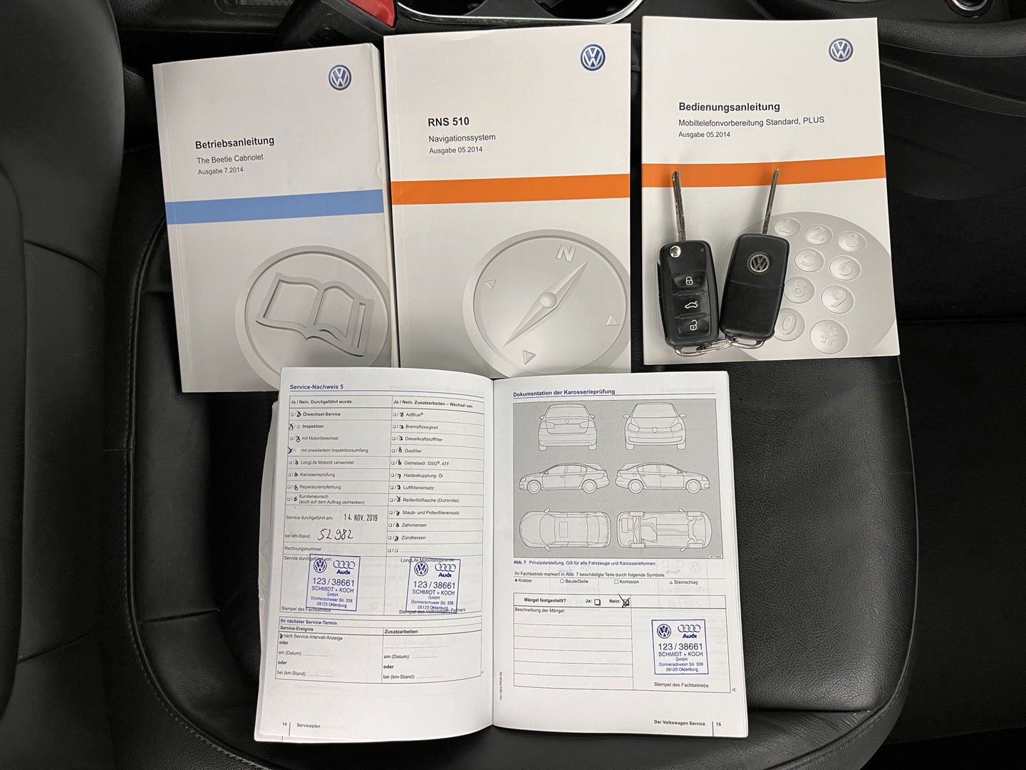 Volkswagen Beetle Cabriolet 1.6 TDI Design Cup Aut. *LUXURY-LEATHER | FENDER-AUDIO | CARPLAY | COMFORT-SEATS | HEATED-SEATS | ECC | SHIFTPADDLES | PDC | AIRSCARF | CRUISE | 19''ALU*