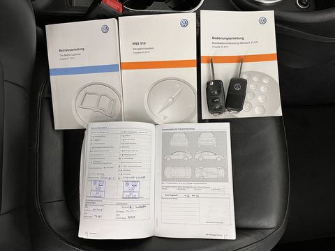 Volkswagen Beetle Cabriolet 1.6 TDI Design Cup Aut. *LUXURY-LEATHER | FENDER-AUDIO | CARPLAY | COMFORT-SEATS | HEATED-SEATS | ECC | SHIFTPADDLES | PDC | AIRSCARF | CRUISE | 19''ALU*