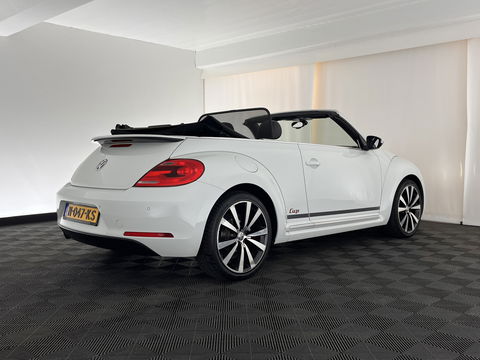 Volkswagen Beetle Cabriolet 1.6 TDI Design Cup Aut. *LUXURY-LEATHER | FENDER-AUDIO | CARPLAY | COMFORT-SEATS | HEATED-SEATS | ECC | SHIFTPADDLES | PDC | AIRSCARF | CRUISE | 19''ALU*