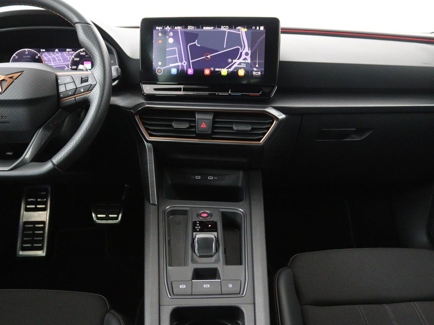 CUPRA Leon 1.4 e-Hybrid VZ | 245pk | Stoel & stuurverwarming | Camera | Navigatie | Sfeerverlichting | Keyless | Full LED | PHEV