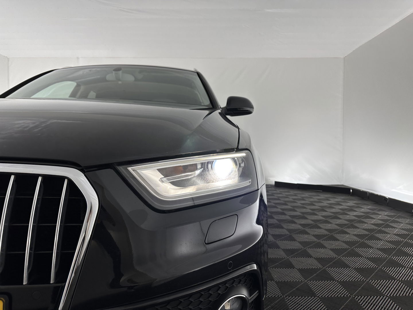 Audi Q3 2.0 TDI Quattro Pro Line S-Line Aut. *NAVI-FULLMAP | XENON-PLUS | SPORT-SEATS | ECC | HEATED-SEATS | KEYLESS | AUDI-MULTIMEDIA | PDC | PRIVACY-GLASS | TOWBAR | 17''ALU*